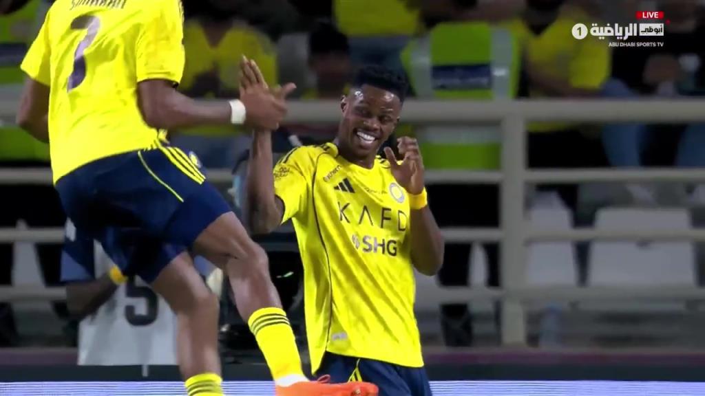 利雅得胜利3-2阿布扎比统一 胜利战术角球传中卡马拉门前补射破门 利雅得胜利3-2阿布扎比统一 胜利战术角球传中卡马拉门前补射破门