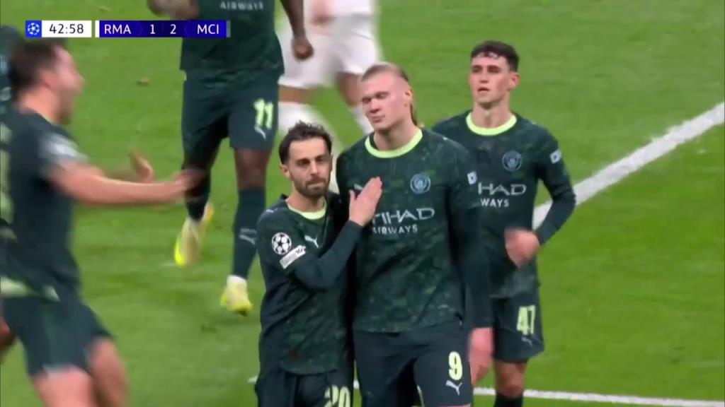 曼城2-1反超皇马!吕迪格禁区内抱摔哈兰德送点!哈兰德主罚命中