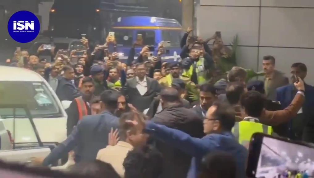 球迷疯狂呐喊！梅西抵达印度开启3天之行！