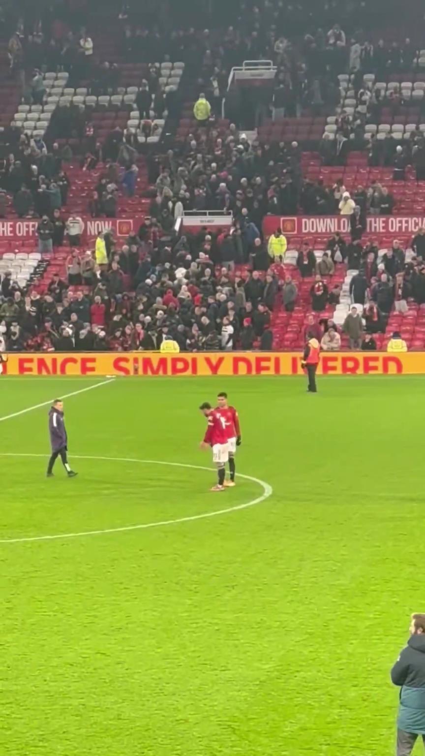 没能赢下比赛!终场哨响后,B费非常愤怒 没能赢下比赛!终场哨响后,B费非常愤怒