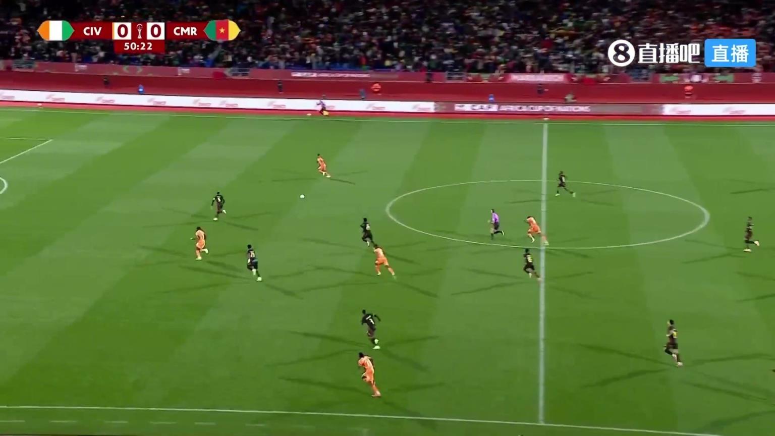 这球漂亮！阿玛德接到科南长传，内切左脚兜射破门