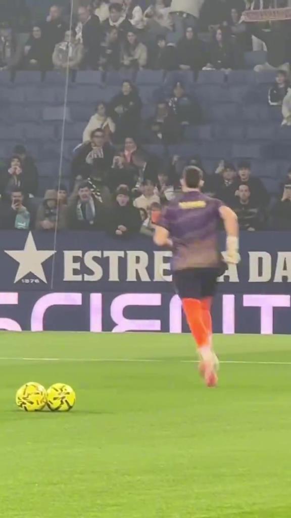 心理素質(zhì)強(qiáng)大！加西亞面對西班牙人球迷漫天噓聲