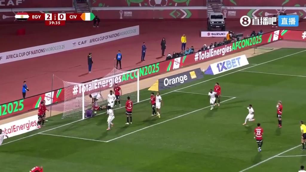 科特迪瓦扳回一城！法圖門前解圍不及自擺烏龍！