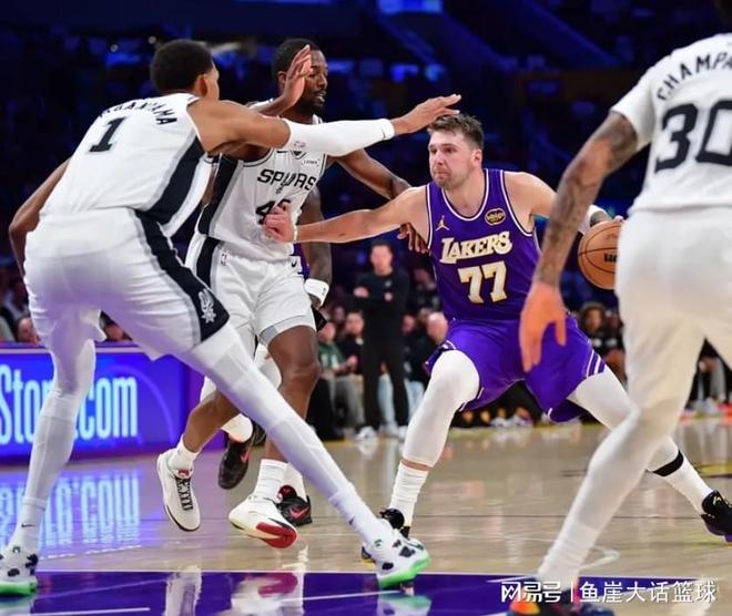 NBA新排名！湖人西部第二，黑馬終結衛冕冠軍8連勝，勇士掉出前六