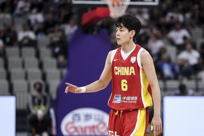 加油！中國女籃半場42-23新西蘭！楊舒予10+3+3 張子宇4分鐘6分