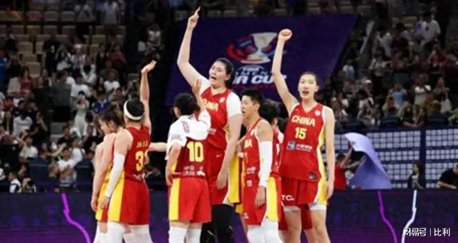 中國(guó)女籃揪出最大"累贅"!上場(chǎng)30分鐘,2場(chǎng)比賽就得1分,她打的真差