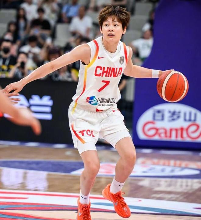 张子宇高效12分！中国女篮85-51大胜新西兰，3连胜直通亚洲杯四强