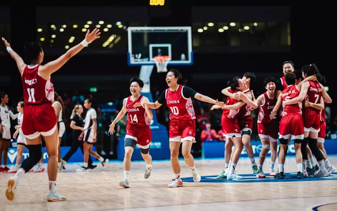 女籃大運奪金含金量不足？美國派純大學(xué)生 但勝日本波蘭足以夸贊