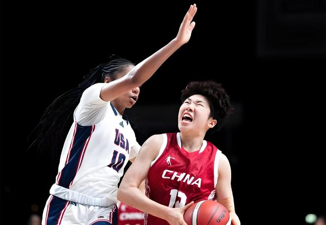 泪目！中国女篮又一25岁王牌新星崛起：轰19+3掀翻美国队夺冠