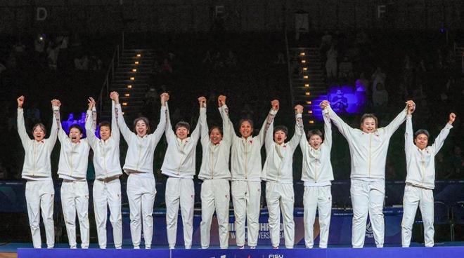 僅9分卻成勝負(fù)手！她是中國女籃奪冠中樞，球迷贊表現(xiàn)勝過張子宇