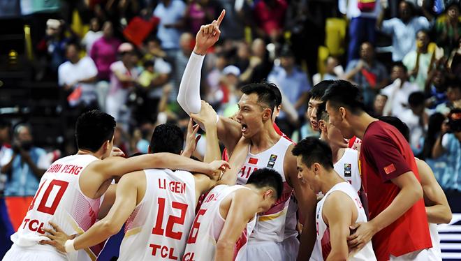 中国男篮时隔10年再夺亚洲杯小组头名，上一次成功夺冠