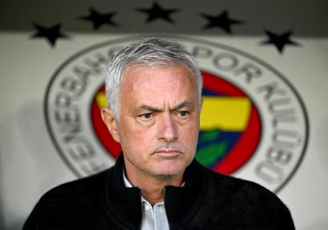 0-1！0射正！穆裏尼奧恥辱出局 6年無緣歐冠 塔利斯卡肘擊染紅
