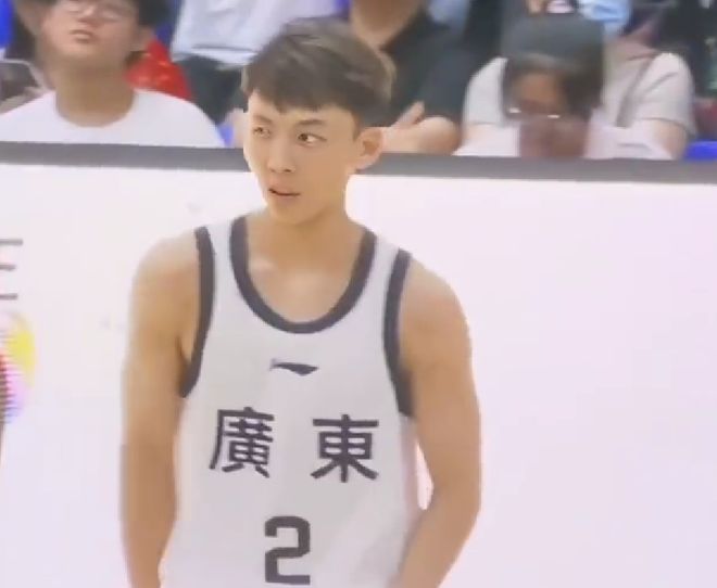 徐杰杨溢张文逸参与群殴!辽鲁4人禁赛3年前车之鉴,这次该如何处理