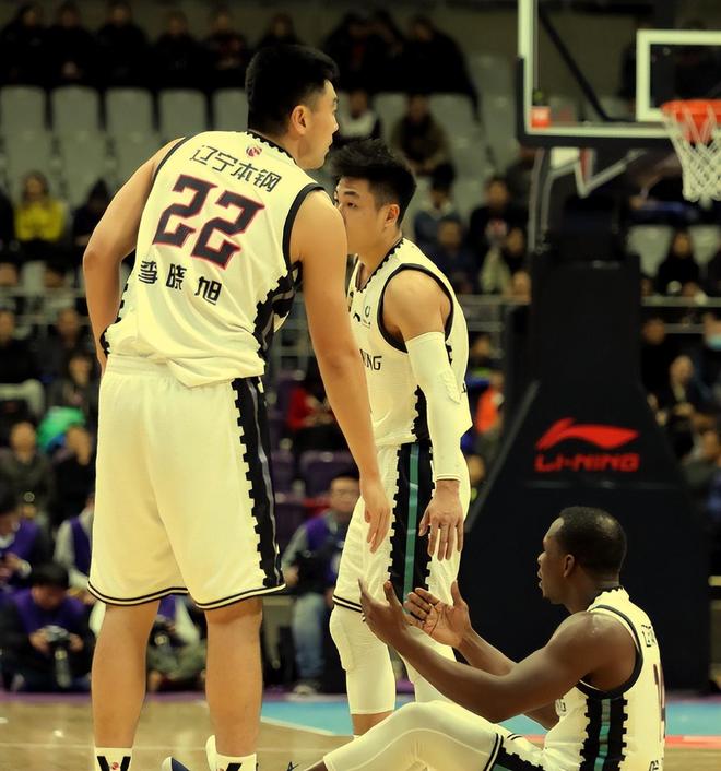 遼籃重要決定！楊鳴又多一個得力助手,二哥現(xiàn)役第一,周鵬也比不了