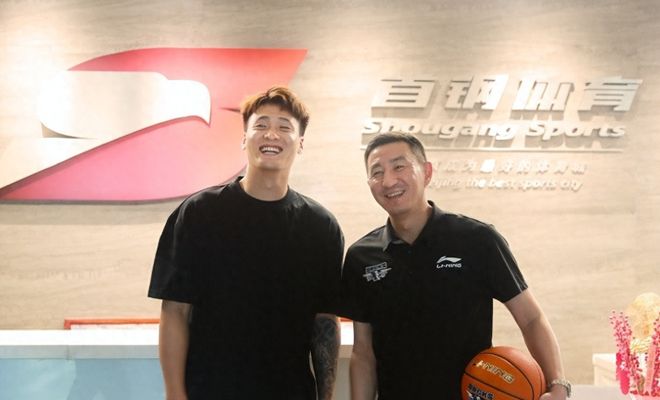 西热力江:新疆给赵睿720万顶薪都没留住 应该拿他换曾凡博廖三宁