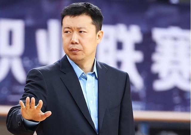 媒體人：王治郅身份特殊無(wú)法全職進(jìn)入國(guó)家隊(duì)教練組，但每次都有召必到