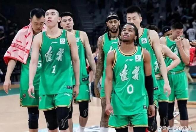 CBA再次變天，遼寧隊四大外援確定，楊鳴最強12人名單揭曉