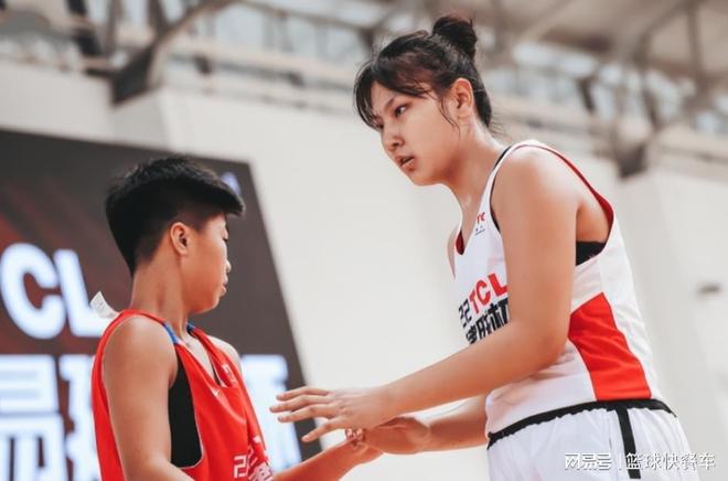 女籃亞青賽大名單浮出水面！李月汝妹妹領(lǐng)銜：U16中國隊全力沖冠