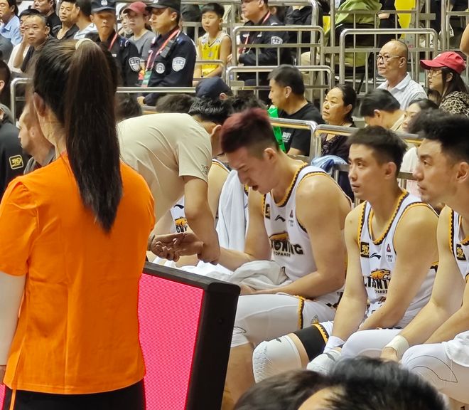 遼寧險勝北控！4人上雙，李虎翼提升進攻欲望，趙森或成潛力股！