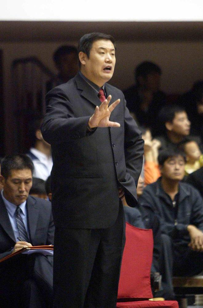 杨瀚森更新社媒悼念恩师徐长锁：徐导，一路走好