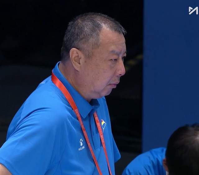 堪称耻辱！辽宁首秀输47分，三分9中0 于善元15分 吴庆龙脸色难看