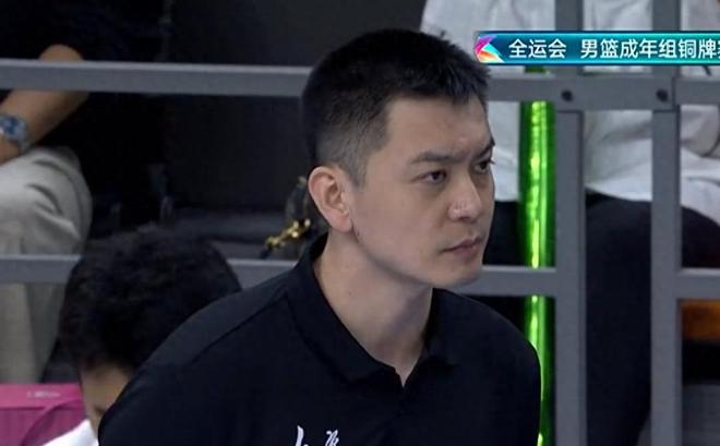 12日全运会男篮四川夺铜 周琦多拿120万 卫冕冠军第4 韩德君退役