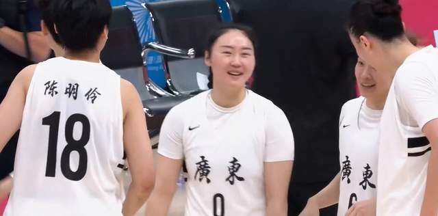 狂赢60分！广东淘汰辽宁挺进决赛，武桐桐爆发砍24分，杨舒予20分