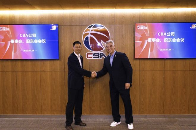 CBA领先世界篮球！第5节新规太搞笑，全是漏洞全是短板，辽粤咋办