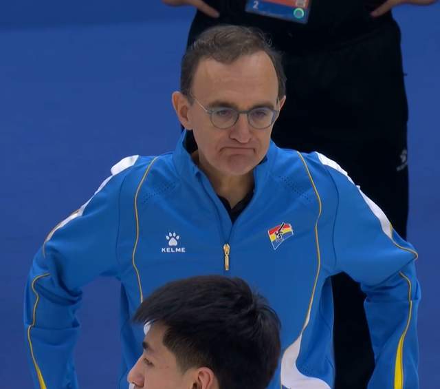 无缘4强！辽宁18分惨负，乌戈满脸不甘，张陈治锋空砍27分23篮板