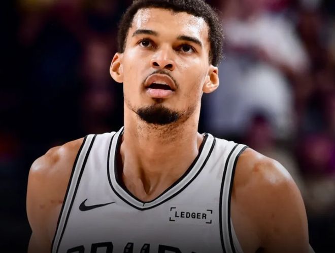 突然傷停4周！文班亞馬遭遇重大挑戰(zhàn)，NBA也跟著倒霉