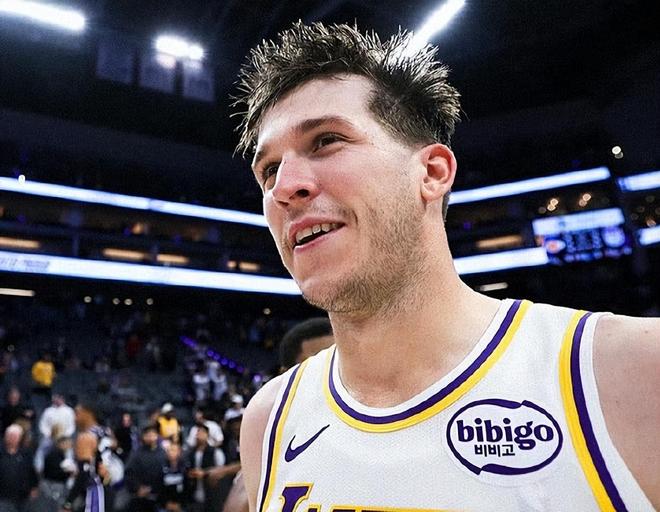 102分23板29助！歷史首人！里夫斯刷爆紀(jì)錄，他能簽1.85億頂薪