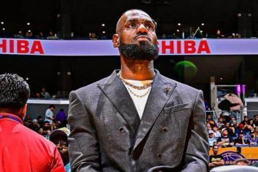 詹姆斯即將參加5對5訓練 預期將在11月中旬復出