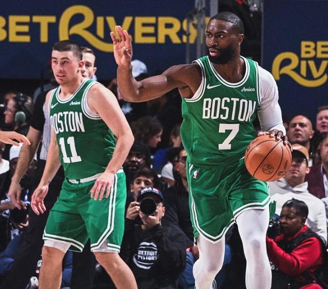 布朗29+4+4+8失误，波特25分难救主，凯尔特人送篮网交手9连败