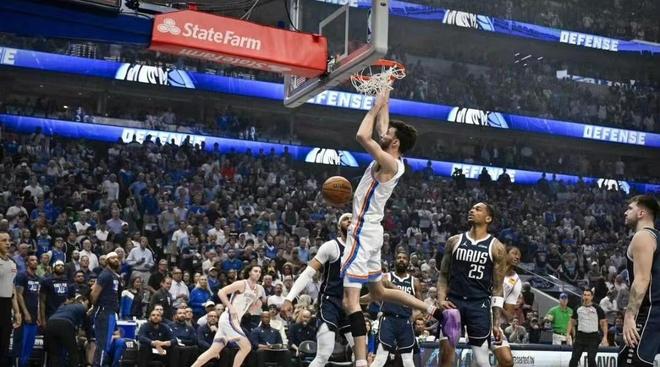 戴維斯重回洛杉磯，獨行俠重建！美媒給出4換1交易方案，合理嗎？