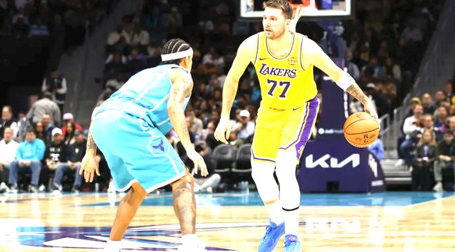 湖人29分慘敗雷霆！東契奇遭亞歷山大完爆！這一戰(zhàn)，揭露4個現(xiàn)實