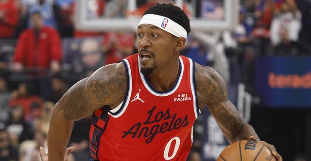 Shams：布拉德利-比尔髋部骨折 将接受手术&赛季报销