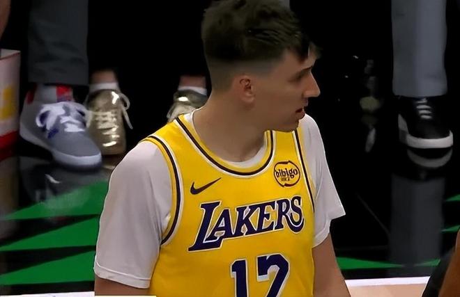 湖人两争议点终于齐爆！拉拉维亚打成顶级3D，克内克特自信回归！