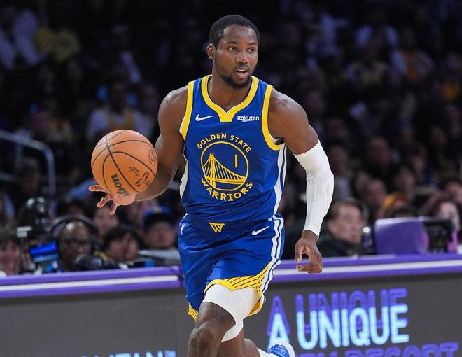 科尔：库明加已经锁定了未来首发的位置，今天他将主防哈登