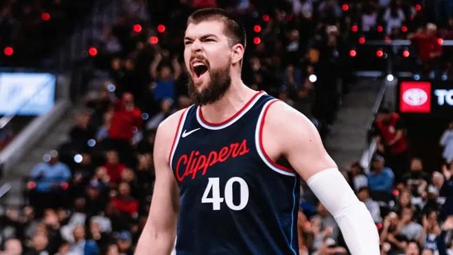 快船105-119骑士遭1喜3忧！祖巴茨强硬，替补防守+泰伦卢用人辣眼