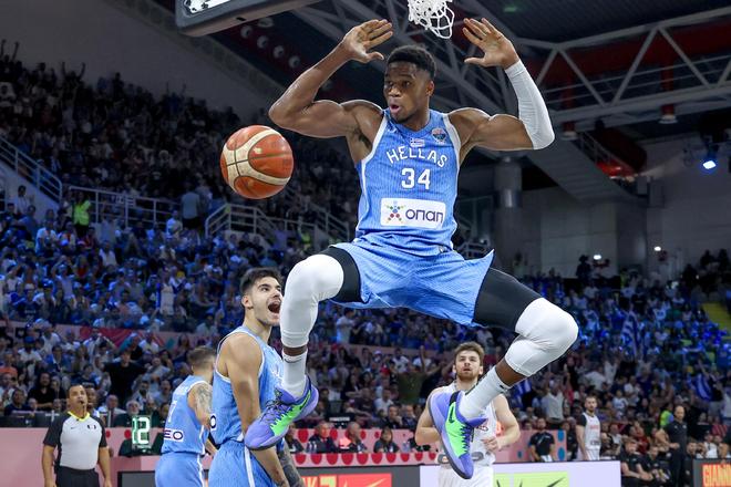 努尔基奇：国际赛场和NBA完全不同 但字母哥仍然具有统治力