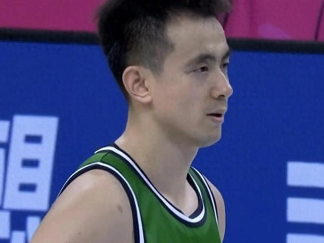 陈盈骏26分北汽战胜辽宁，虽败犹荣的辽篮令人肃然起敬