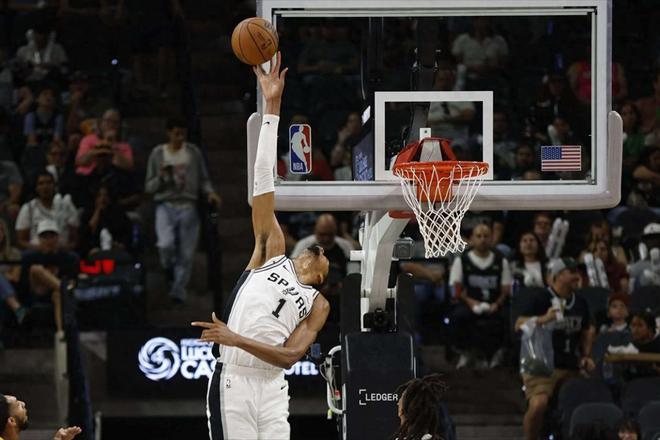 151分24盖帽，文班历史首人！马刺队开季5连胜3大优势保不败金身