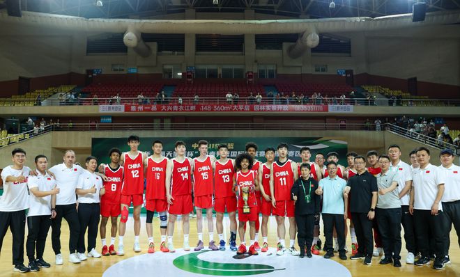 U16男青赴欧战豪门U19男青却待国内打旅游队 篮协真的区别对待？