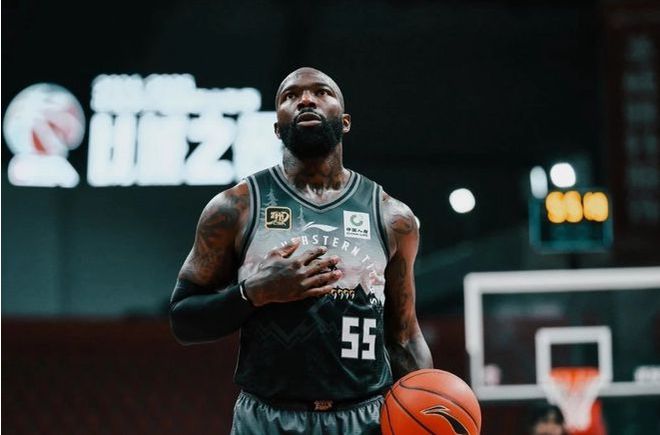 劳模！琼斯结束CBA赛季官宣加盟湖南勇胜 去年夺NBL冠军+双料MVP
