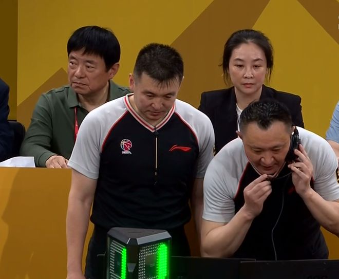 6名外籍裁判加盟CBA！广厦PK辽宁，孙铭徽：要送辽宁队离开