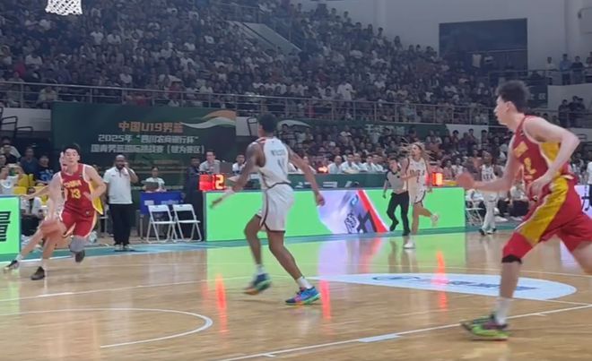 中國U19男籃吊打美國紐約隊，廣東四大天才新星崛起，杜鋒攤牌了