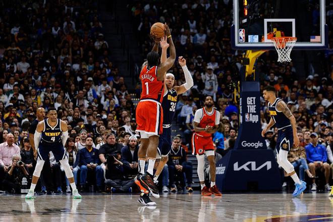 加盟洛杉矶快船队，詹姆斯・哈登的追求不只是NBA总冠军
