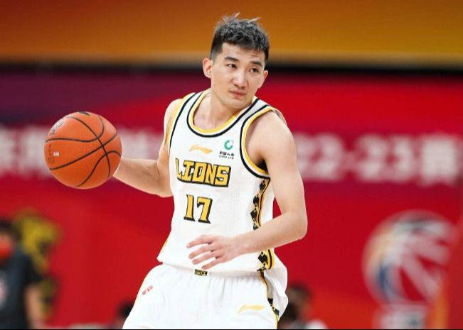 孙铭徽：没去成23年世界杯的难过超越了失望，也没想过男篮能输菲律宾输成那样