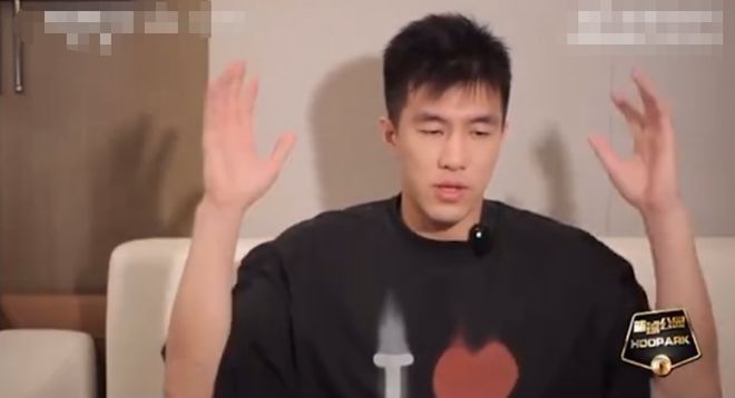 重伤66天，郭艾伦面对央视爆料！戳他眼的队友20多岁，身高超2米