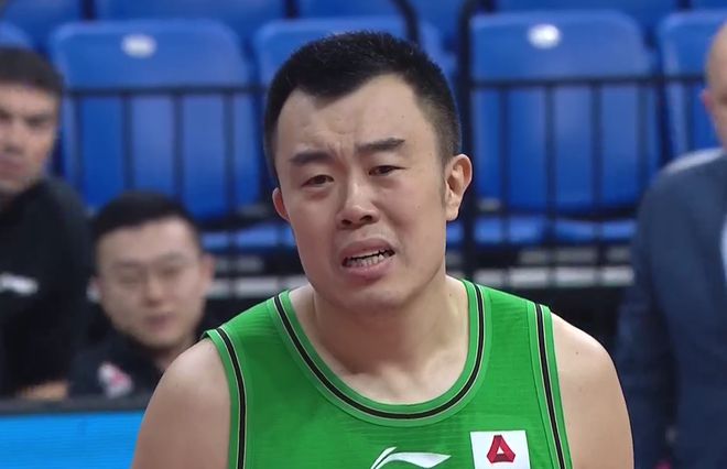 CBA3消息！韩德君正式复出，青岛队DJ被禁赛五场